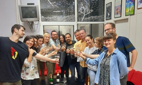 Ансамбл представе ,,Тихи дечак’’, награђен је на 53. Међународном фестивалу ПИФ, у Загребу, Хрватска!